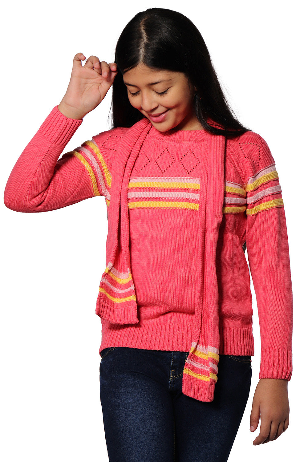 Fuchsia Pullover with a scarf